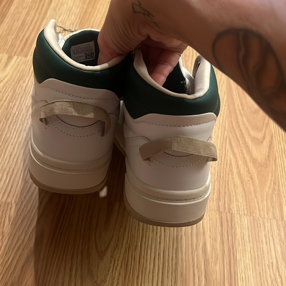 Reebok Hightops New with tag size 9 - Picture 10 of 10